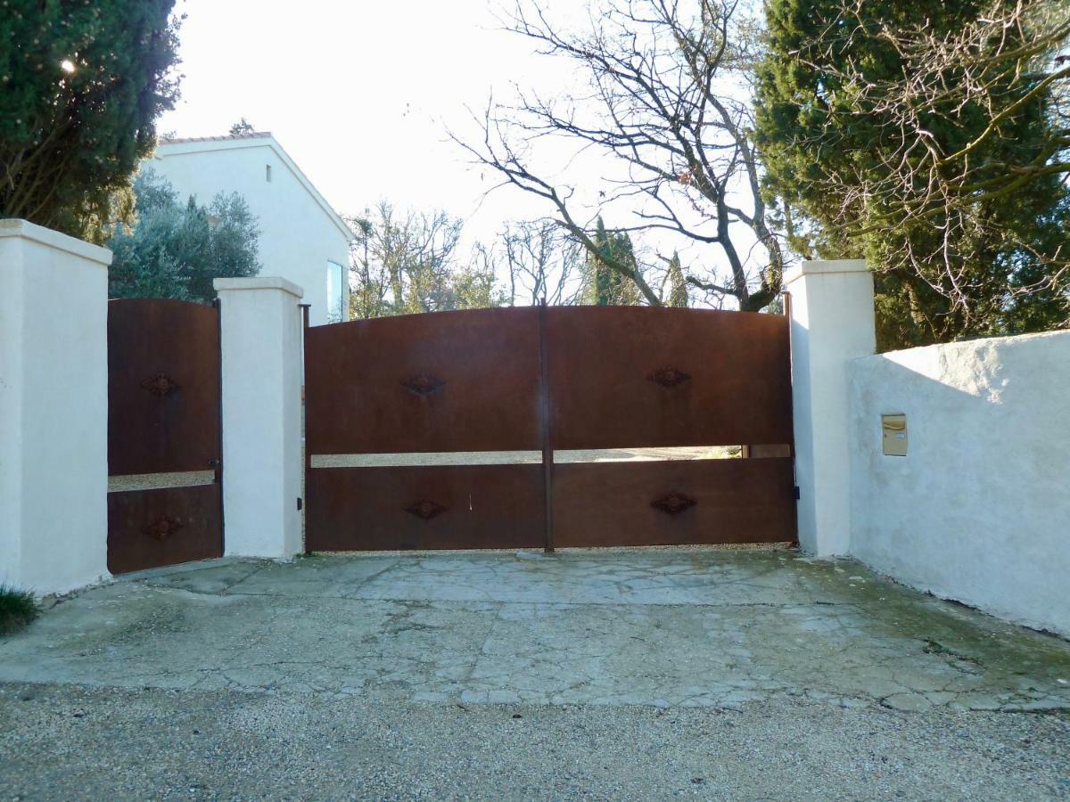 Maison Les Costes Vernegues Exterior foto
